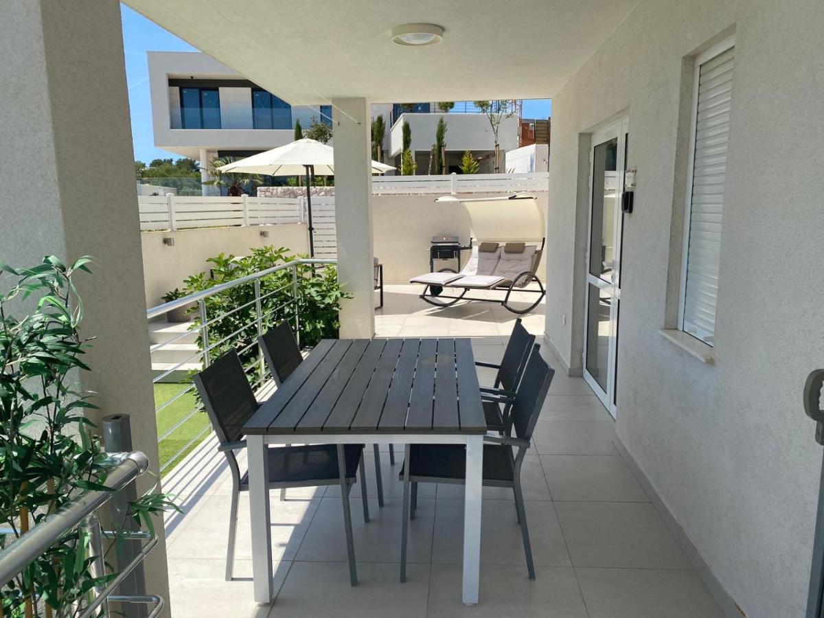 Ellavis Apartments Kültér fotó