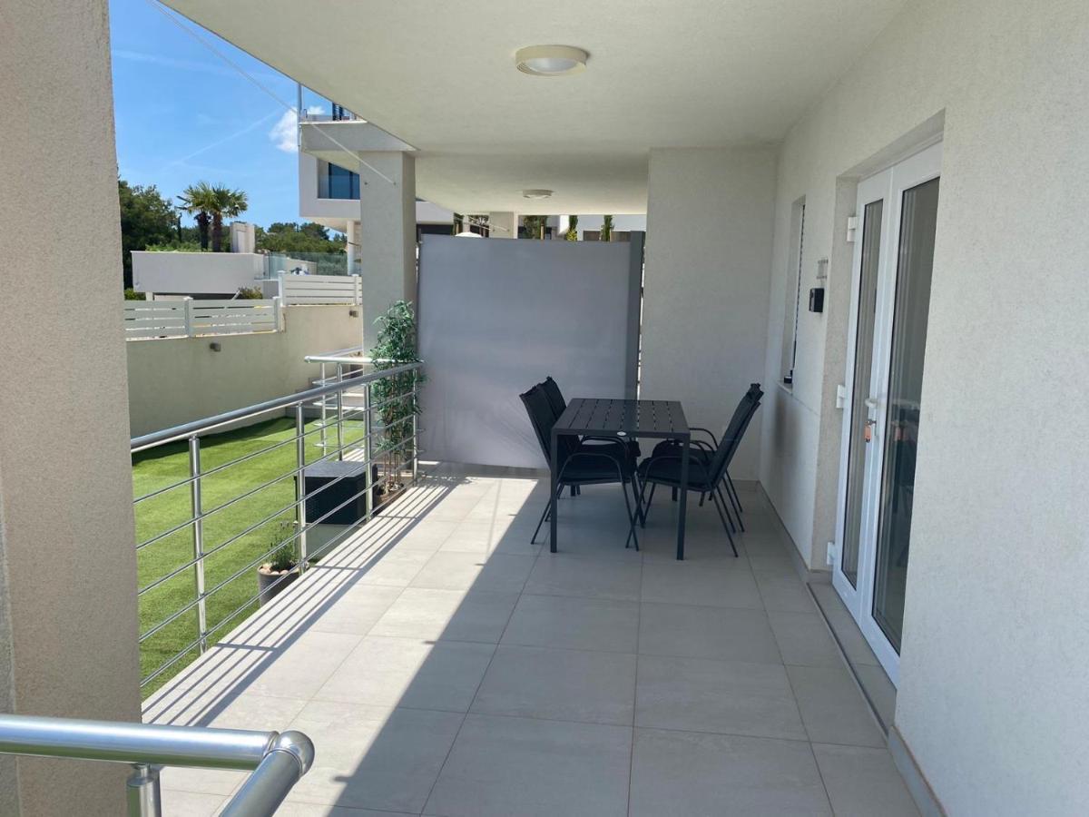 Ellavis Apartments Kültér fotó