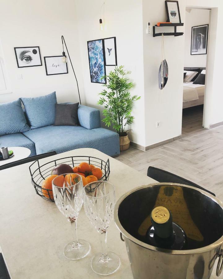 Ellavis Apartments Kültér fotó