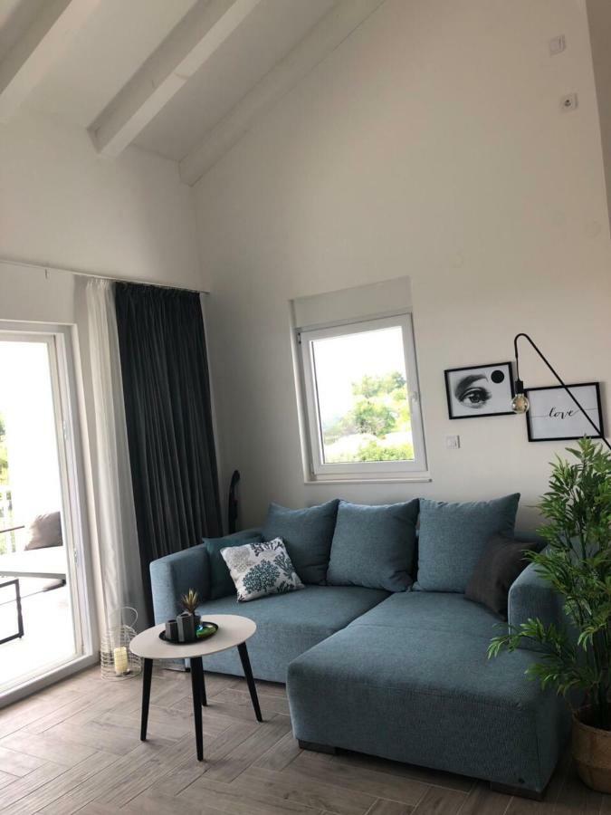 Ellavis Apartments Kültér fotó